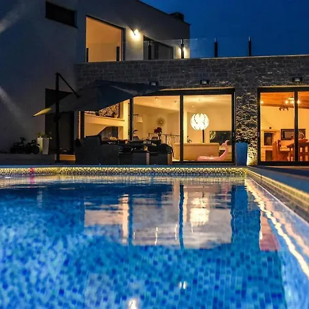 Villa Emma Cukrici
